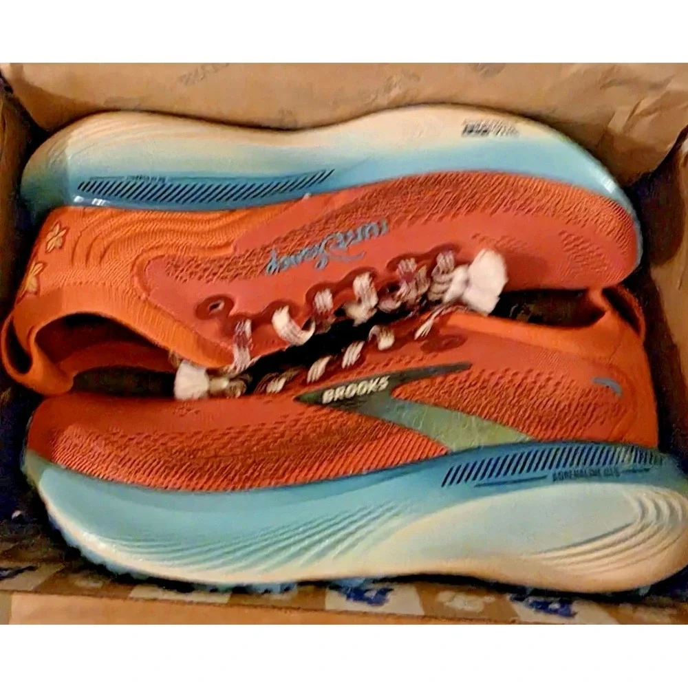 WDW 2026 RunDisney Brooks Princess Moana Adrenaline GTS 25 Shoes Womens SZ 9.5